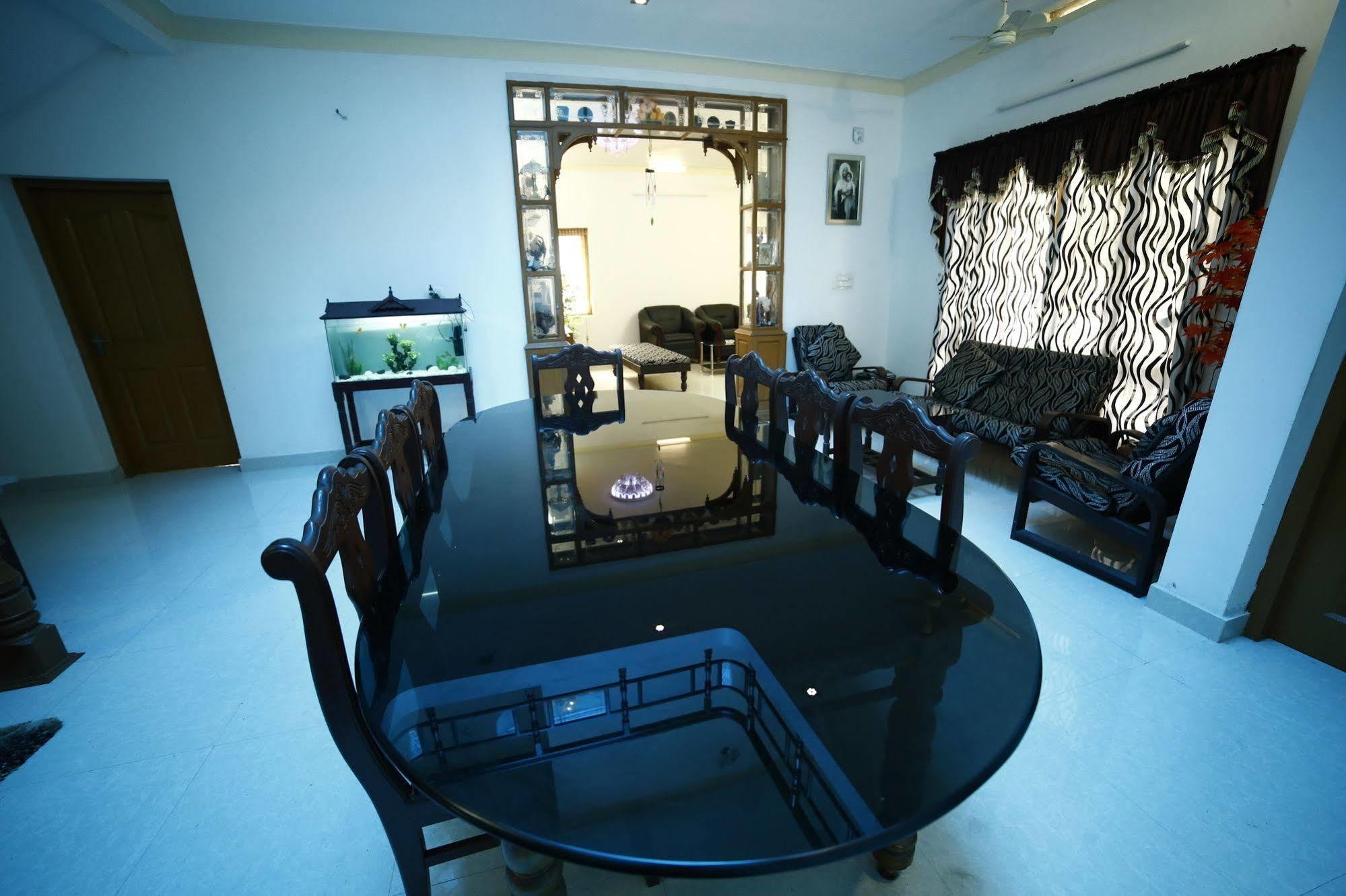 Cochin Cove Homestay Kochi エクステリア 写真